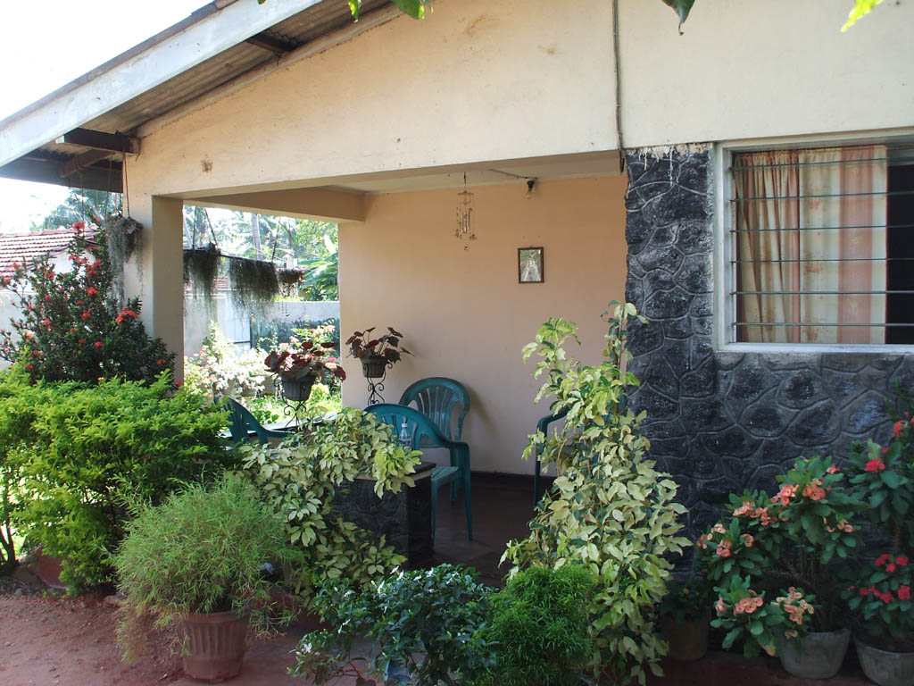 Katunayake House for rent/lease